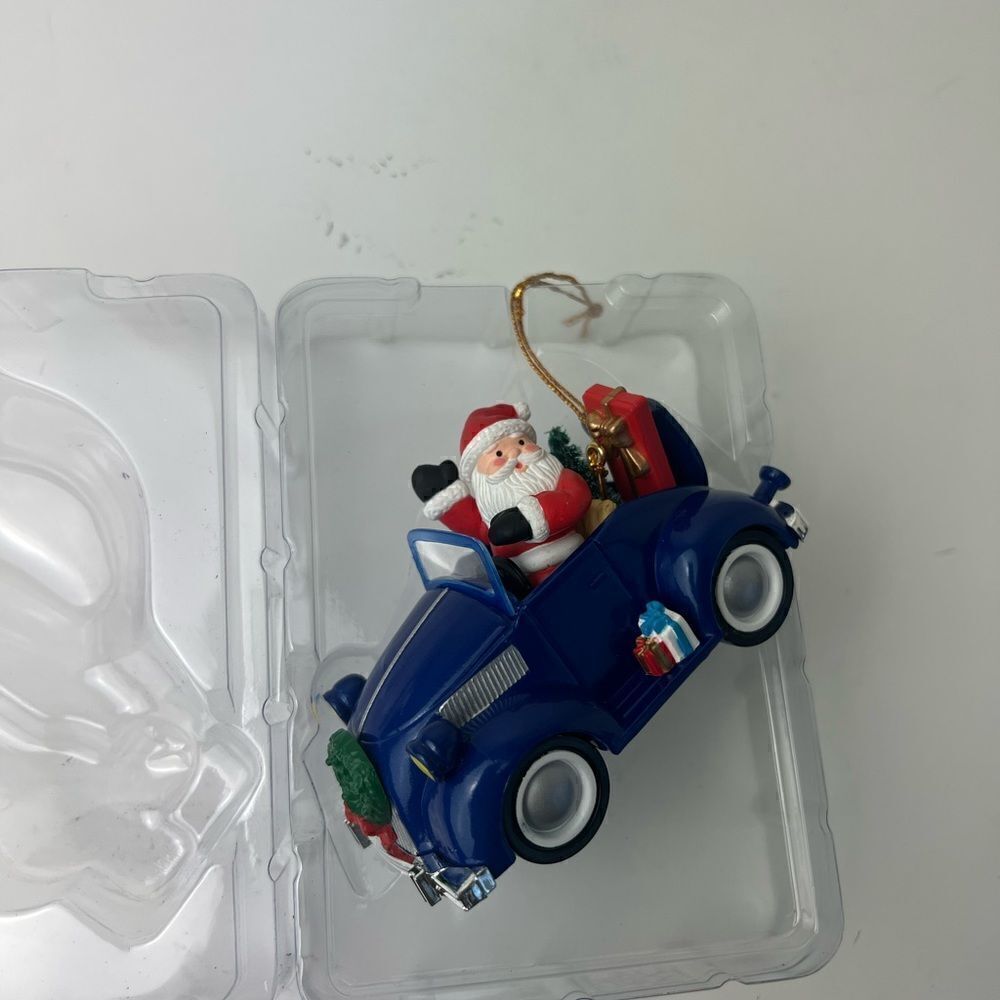 Kirkland Santa on The Car With Christmas Tree 2.5”